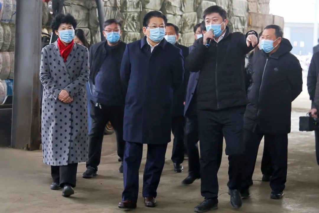 【集團(tuán)動(dòng)態(tài)】提質(zhì)增效強(qiáng)龍頭、助力發(fā)展高質(zhì)量-市委書記朱是西到南陽仙草健康集團(tuán)調(diào)研